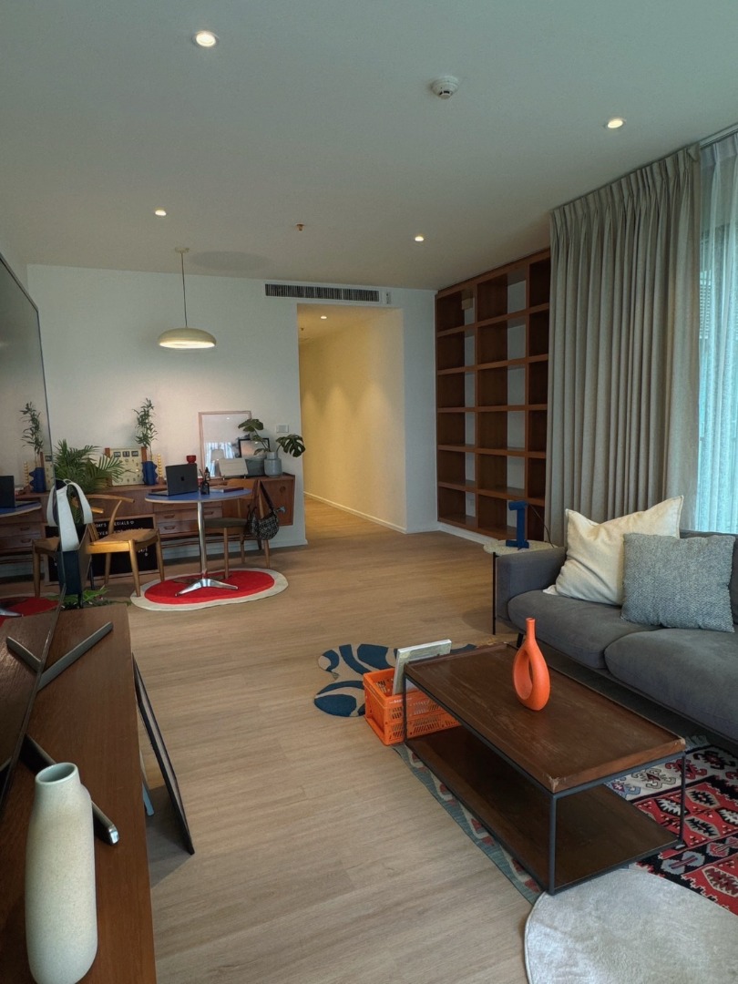 6905-107 Condo for Sale in Thonglor area, at NOBLE SOLO, next to BTS Thonglor, Newly renovated