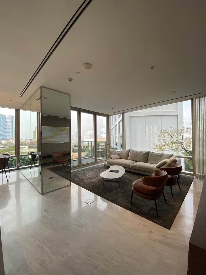 6905-111 Condo for Rent in Sathorn-Charoenkrung , at Four Seasons Private Residences, next to BTS Saphan Taksin