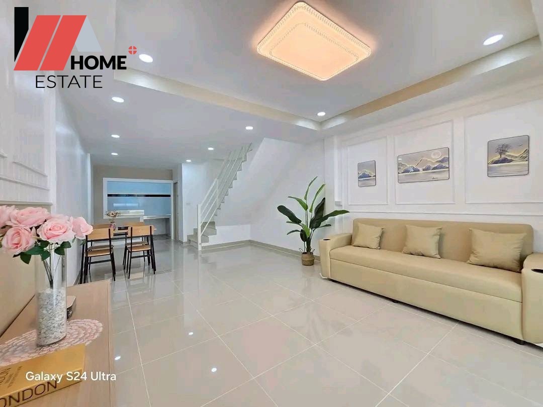 ทาวน์เฮ้าส์ 2 ชั้น หมู่บ้านนันทิชา 4 ทำเลดีไทรน้อย นนทบุรี