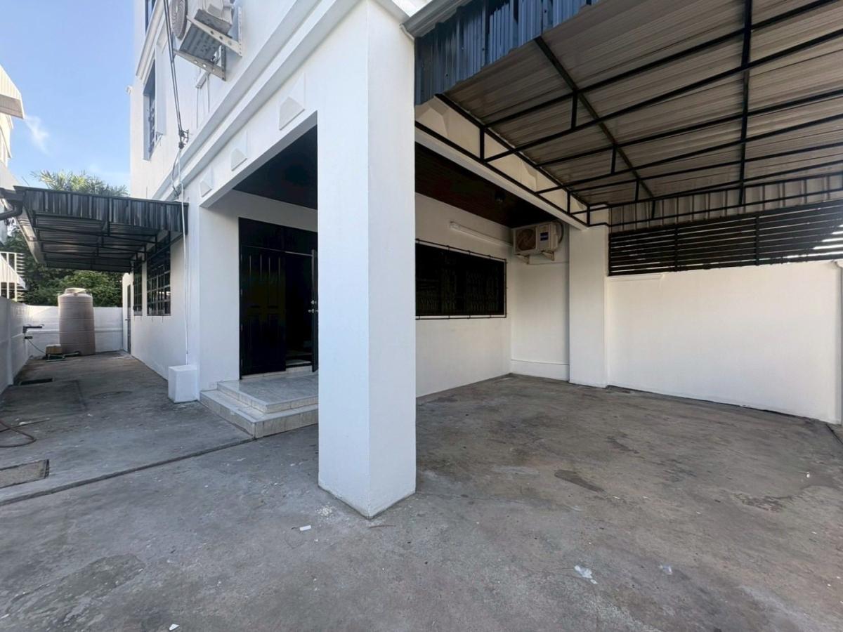 6807-138 ให้เช่า ทาวน์โฮม 3 ชั้น รัชดา ห้วยขวาง Ratchada Niwet รัชดานิเวศน์ 4 ห้องนอน