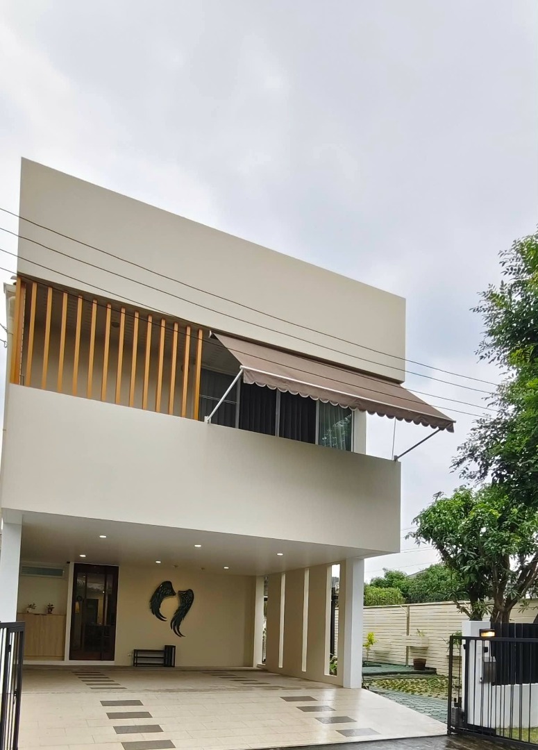 6906-017 Modern Single House For Rent in Rama9,  Courtyard Villa Rama9, Pet friendly