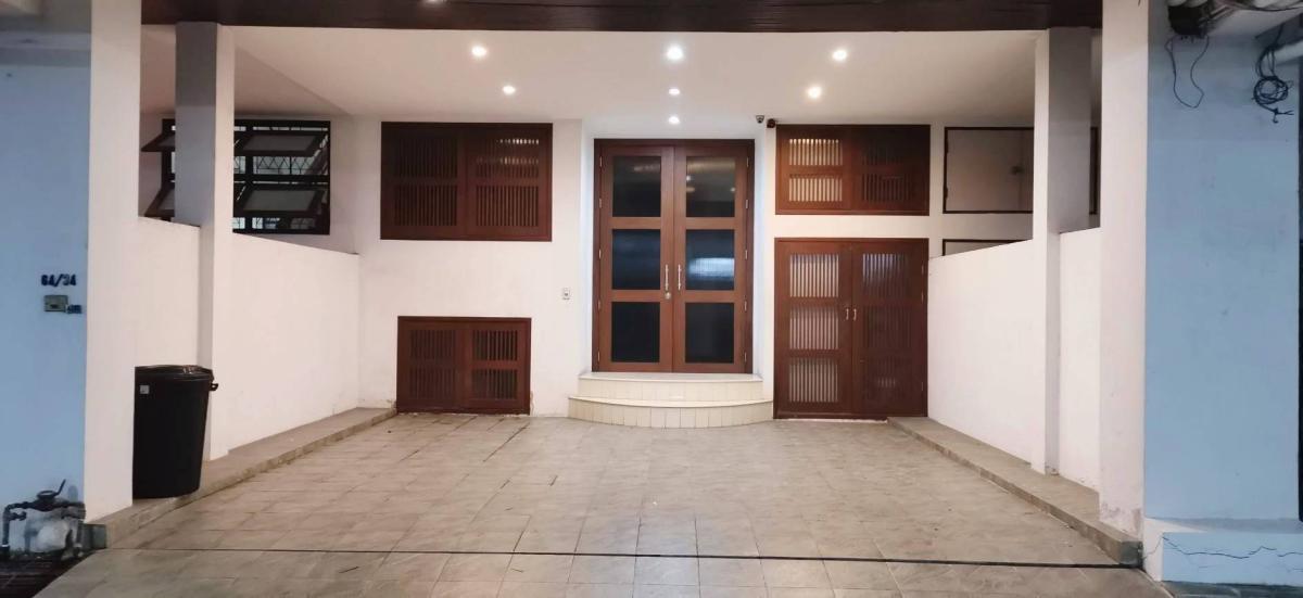 6906-055 Townhome for Rent in Ekamai, at Lotus Point Ekkamai, BTS Ekamai 