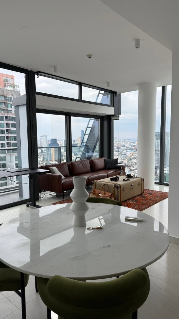 6906-085 Condo for Sale/Rent in Sathorn-Silom area, Tait Sathorn12, next to BTS Saint Louis