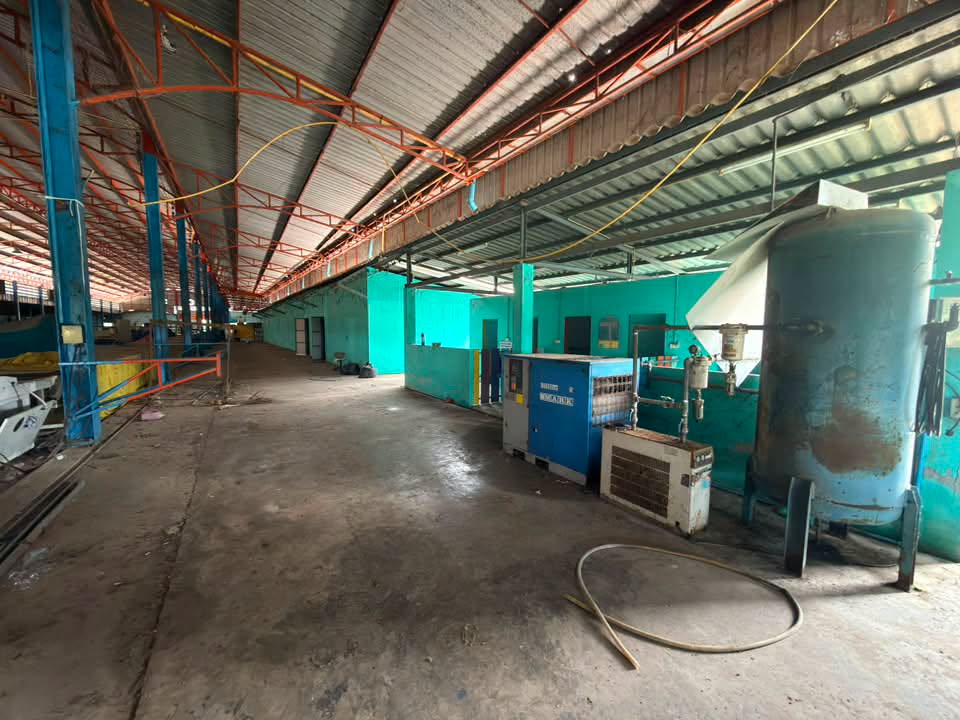 6906-092 ขายด่วน! โรงงานพร้อมที่ดิน 3.5 ไร่ ลำลูกกา คลอง 14  โรงงานพร้อมใช้งาน ทำเลศักยภาพ เดินทางสะดวก เหมาะสำหรับนักลงทุนหรือผู้ประกอบการที่ต้องการเริ่มหรือขยายกิจการได้ทันที