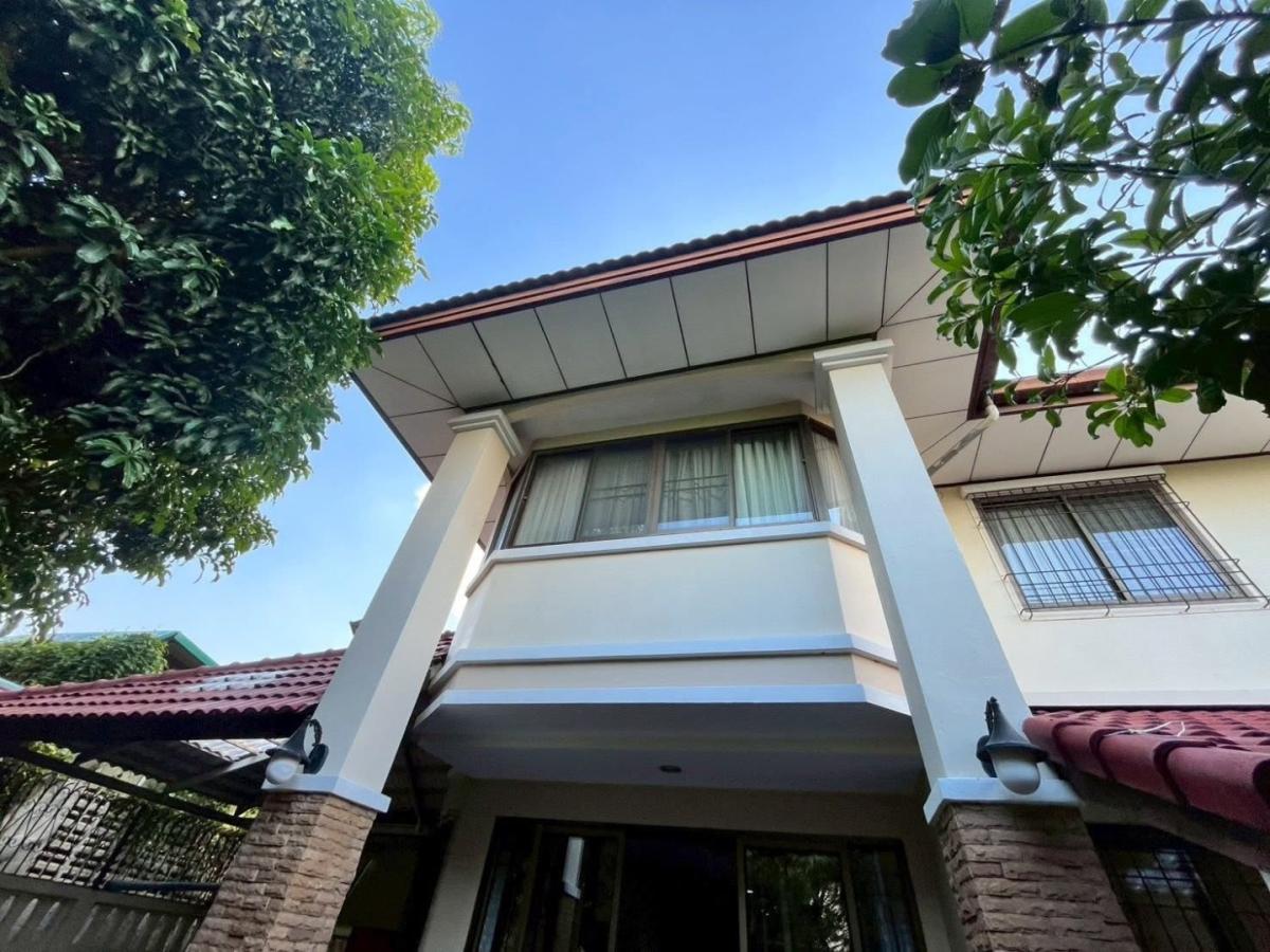 6907-013 บ้านเดี่ยว 2 ชั้น นอกโครงการ ลาดพร้าว นาคนิวาส ทำเลดี หาของกินสะดวก 