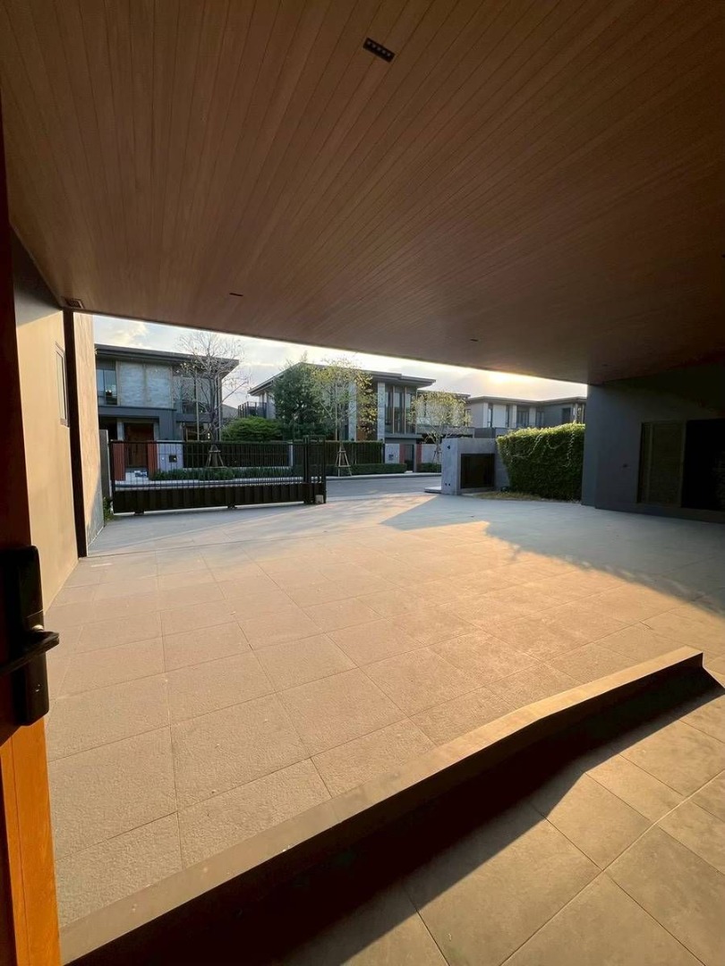 6907-057# ขาย บ้านหรู พัฒนาการ SIRANINN RESIDENCES PATTANAKARN 5 ห้องนอน