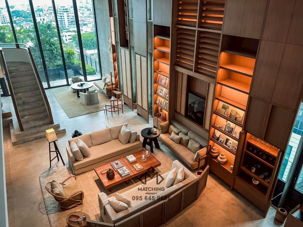 6907-065 A Private Mansion in the sky for Sale in Sathorn at Windshell Naradhiwas