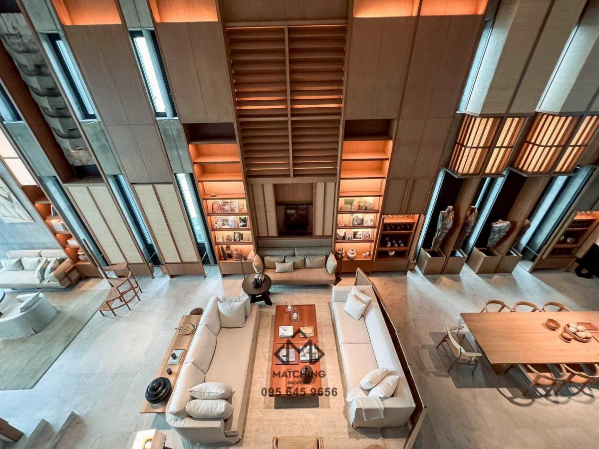 6907-065 A Private Mansion in the sky for Sale in Sathorn at Windshell Naradhiwas