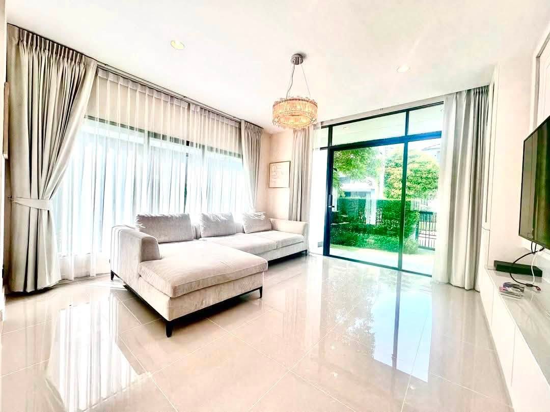 6907-075 ให้เช่า บ้านเดี่ยว กรุงเทพกรีฑา Setthasiri Krungthep Kreeta 4 ห้องนอน