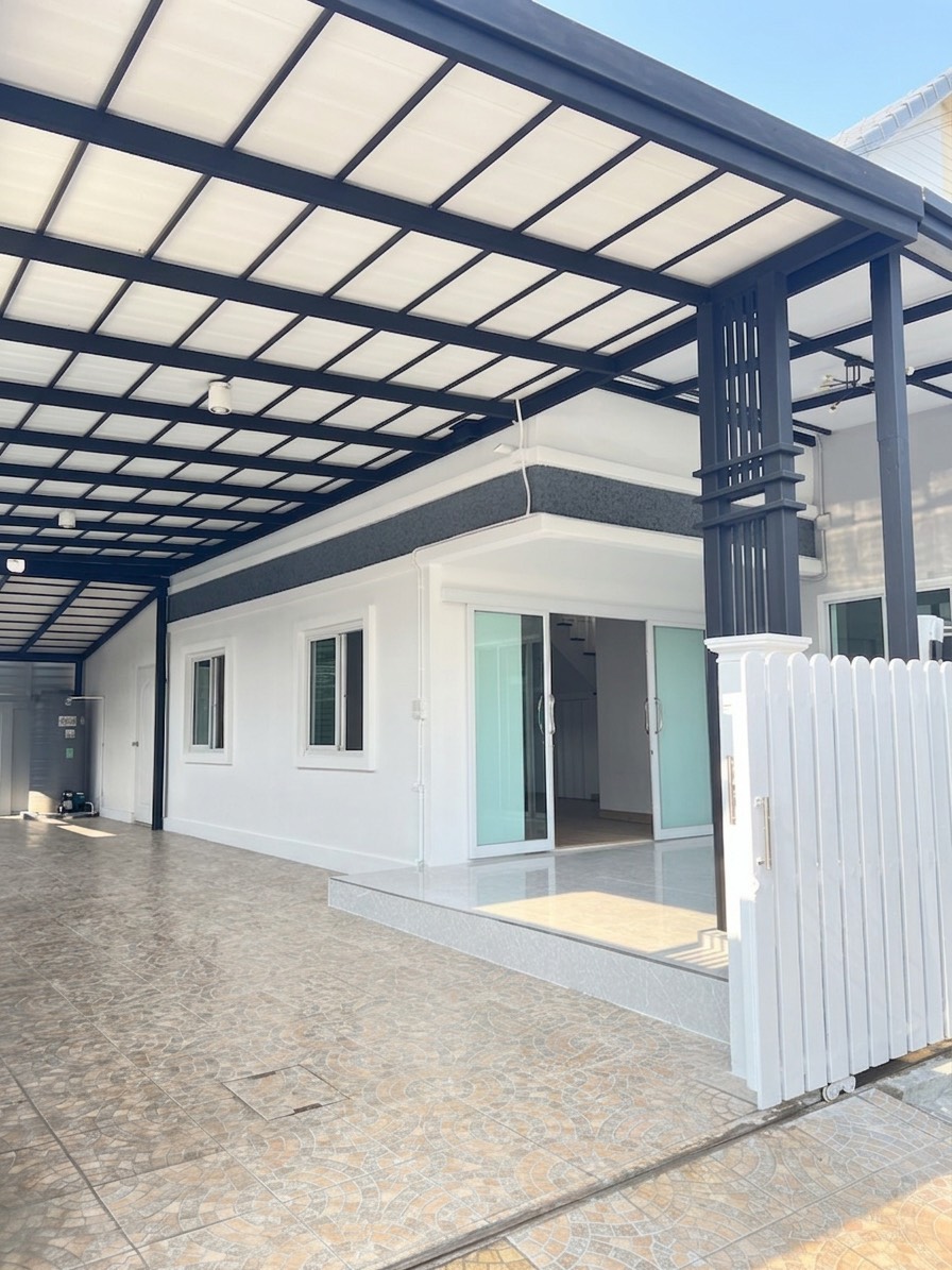 บ้านแฝด 2 ชั้น หมู่บ้านพฤกษา 30/1 (ติดถนนบ้านกล้วย-ไทรน้อย)