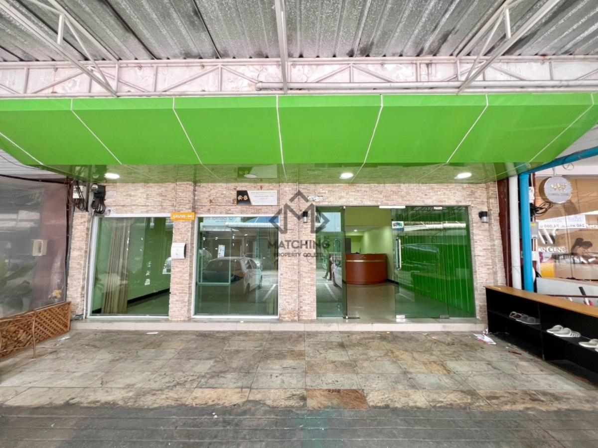 6907-052 ให้เช่า อาคารพาณิชย์  5 ชั้น + ชั้นดาดฟ้า(มีหลังคา) มีลิฟต์ ใกล้ MRT รัชดาภิเษก เพียง 270 ม.