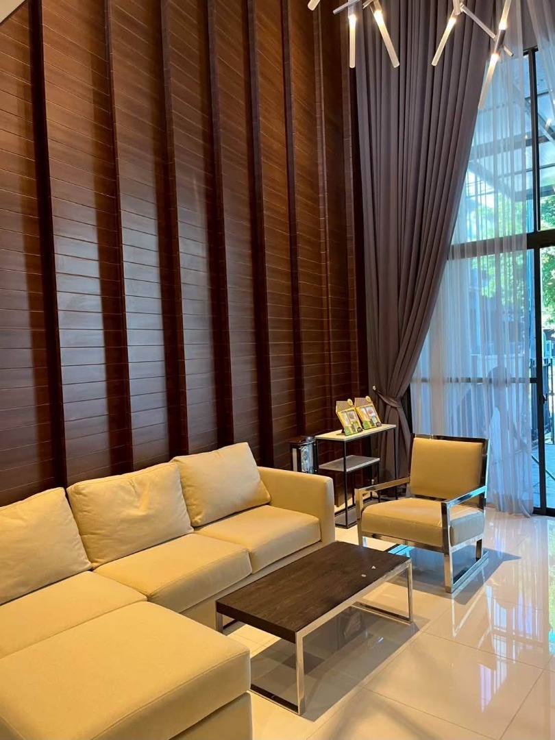 6907-110 ขาย/ให้เช่า ทาวน์โฮม ลาดพร้าว รัชโยธิน บ้านกลางเมือง รัชโยธิน BTS เสนานิคม
