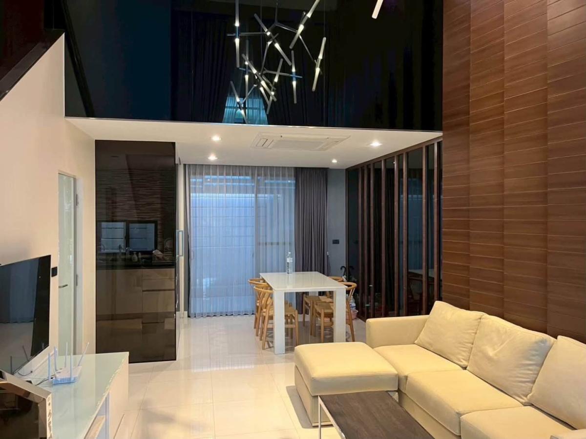 6907-110 ขาย/ให้เช่า ทาวน์โฮม ลาดพร้าว รัชโยธิน บ้านกลางเมือง รัชโยธิน BTS เสนานิคม