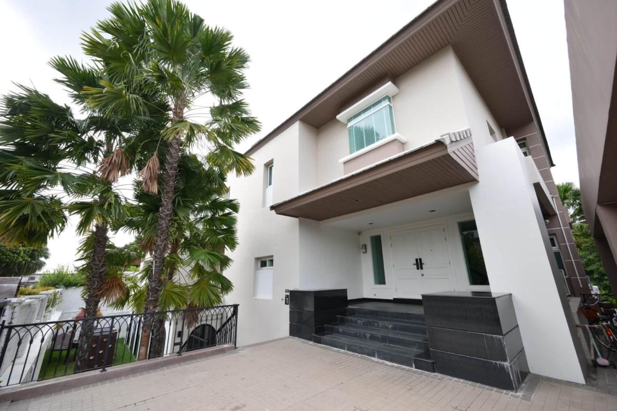 6907-113 ขาย บ้านเดี่ยวหรู พร้อมสระว่ายน้ำส่วนตัว แจ้งวัฒนะ ติวานนท์ ในโครงการ Nichada Thani Green Park วิวทะเลสาบ