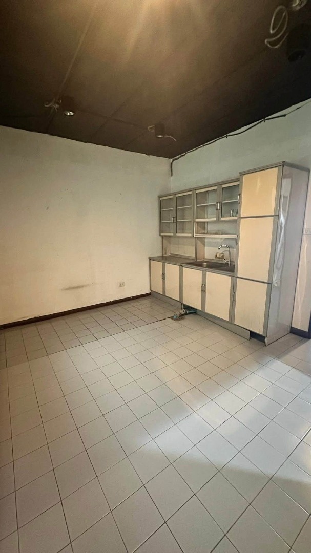 6908-006 ให้เช่า พื้นที่สำนักงาน ราคาถูก ย่าน RCA พร้อมเข้าอยู่