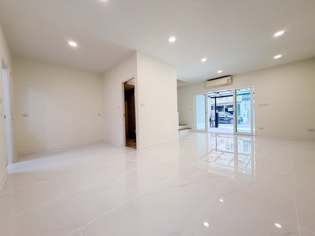 หมู่บ้านพฤกษาทาวน์ ราชพฤกษ์ (ทำเลดีที่สุด ใกล้วงเวียนพระราม 5 เดินทางสะดวกสุดๆ)