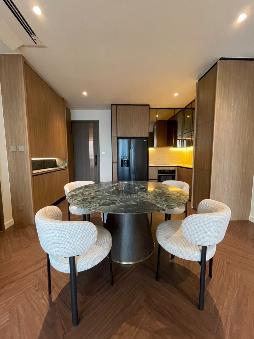 6908-040 Condo for Sale in Silom-Sathorn area, at SUPALAI ICON SATHORN, MRT Silom