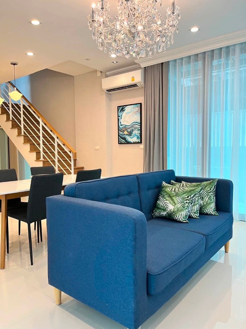 6908-044 ให้เช่า บ้านแฝด 3 ชั้น เลียบด่วน โครงการบ้านกลางเมือง Classe เอกมัย-รามอินทรา