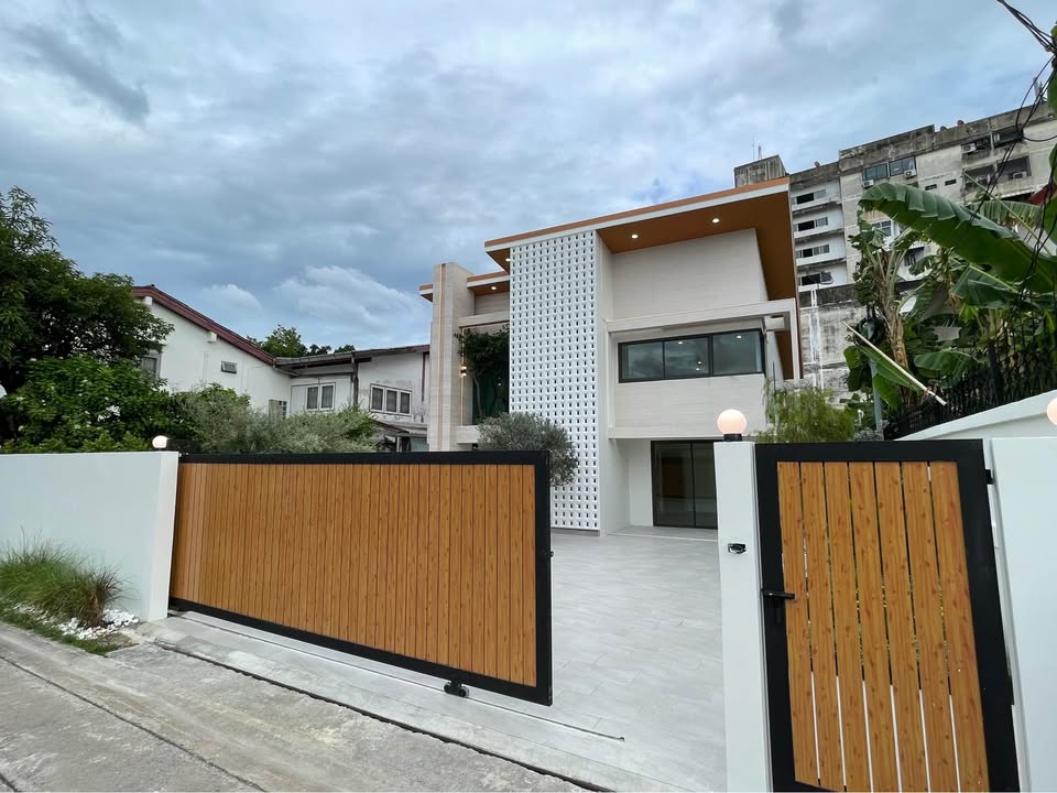 6907-071 บ้านเดี่ยว 2 ชั้น นอกโครงการ ลาดพร้าว โชคชัย4 ทำเลดี หาของกินสะดวก