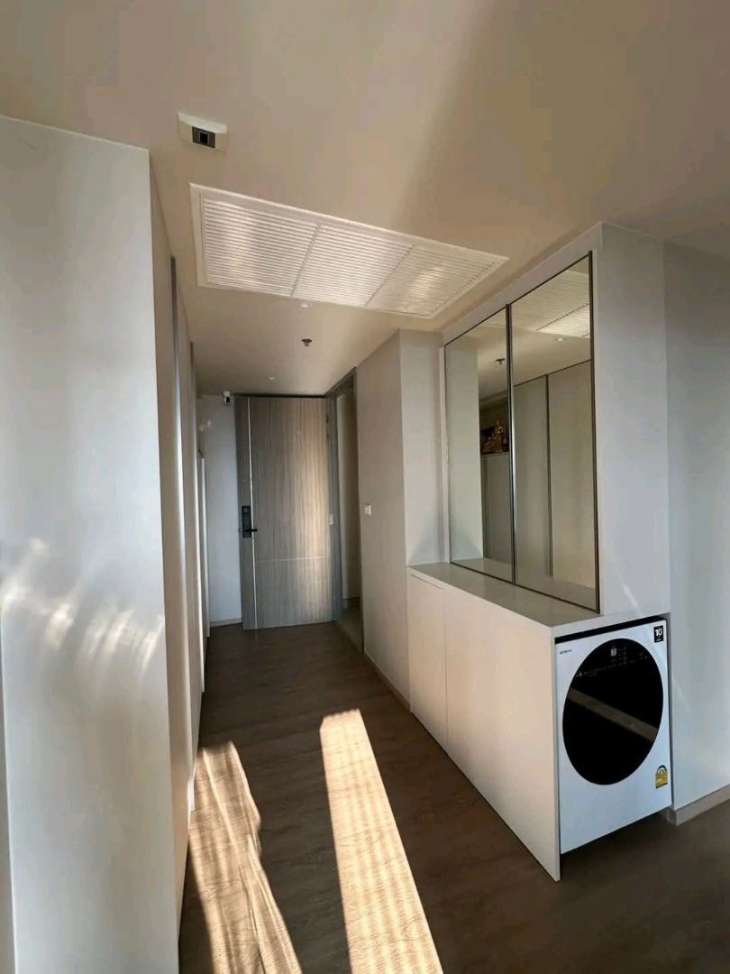 6908-072 Condo for Rent in Sathorn, at The Issara Sathorn, BTS Saint Louise