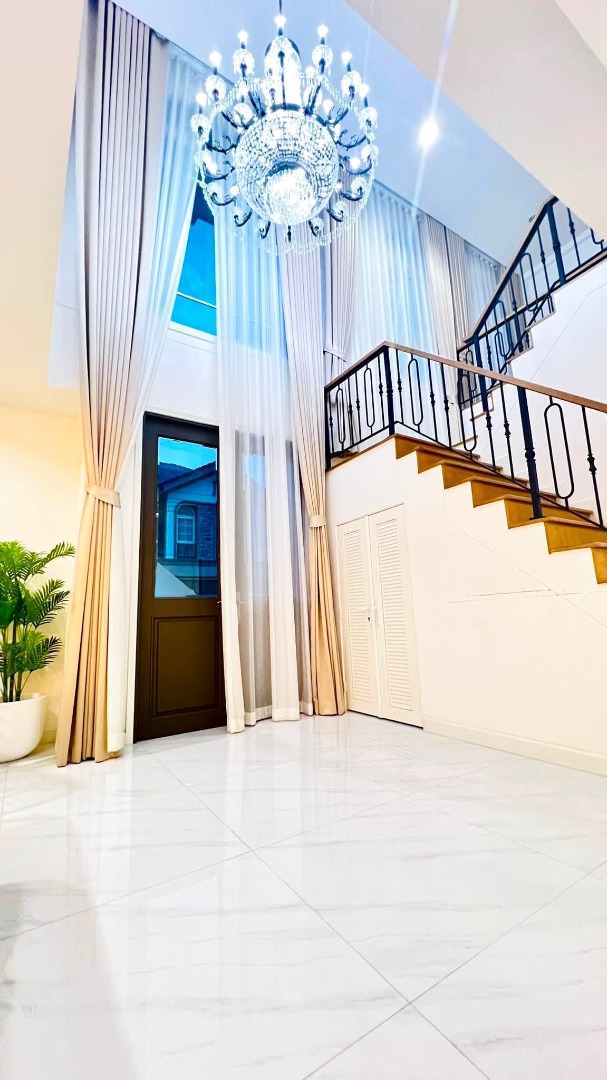 6908-110 ให้เช่า บ้านเดี่ยว 2 ชั้น บางนา เมกะบางนา Grandio Bangna KM.5 หลังมุม