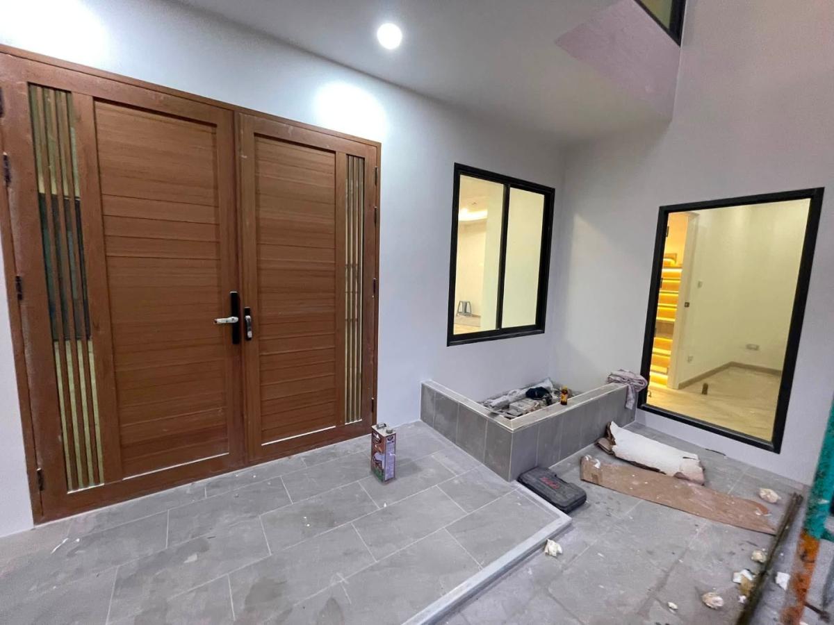 6908-114 บ้านเดี่ยว 2 ชั้น รีโนเวทใหม่ นอกโครงการ ลาดพร้าว ลาดพร้าว87 ทะลุเลียบด่วน ติด MRT