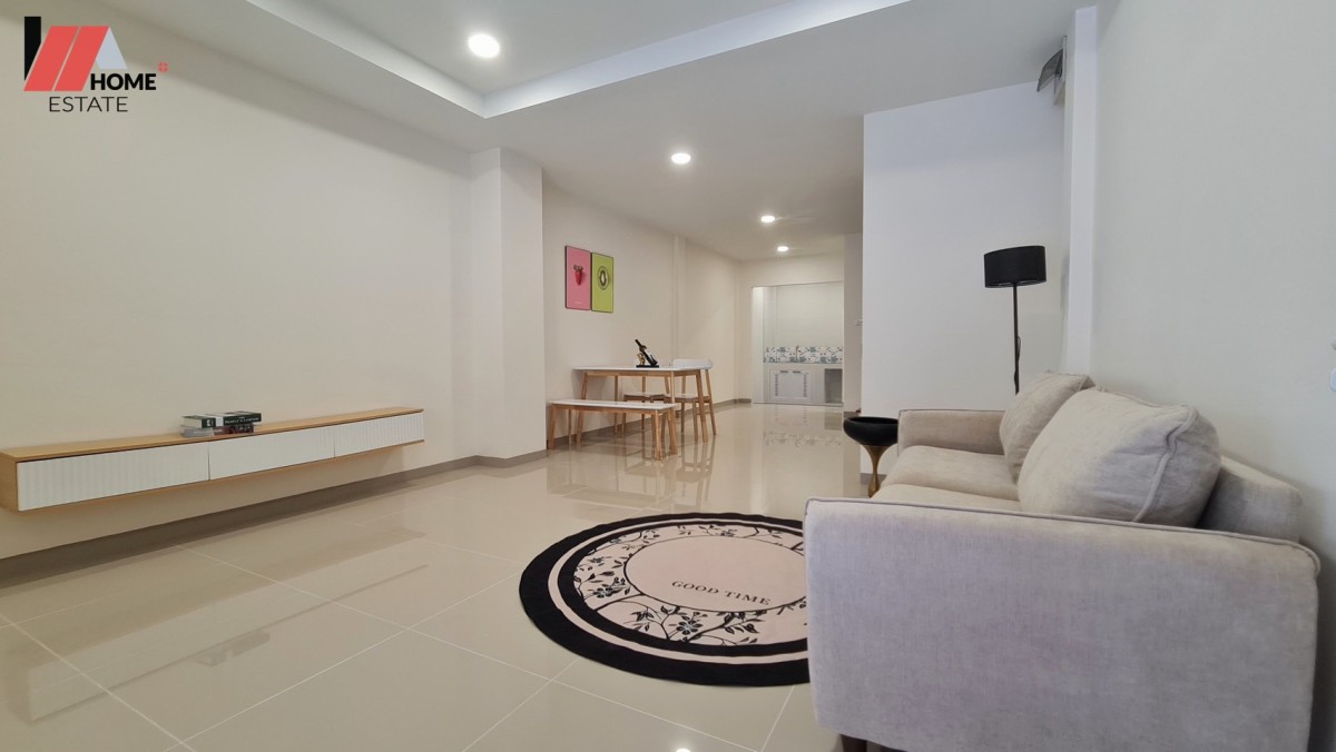 หมู่บ้านพาร์ควิลเลจ 4 บ้านสวยพร้อมอยู่ ทำเลดี เดินทางสะดวก ซ.วัดท่าเกวียน - ราชพฤกษ์