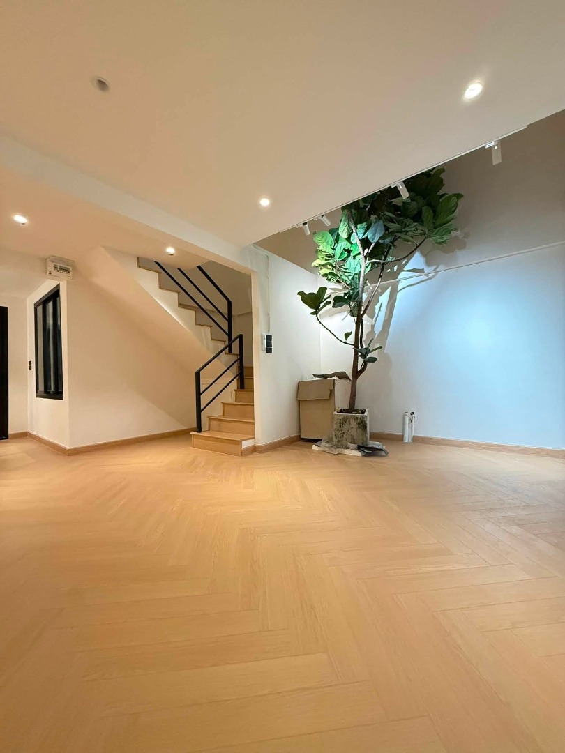 6908-131 ขาย ทาวน์โฮม 2 ชั้น ลาดพร้าว41 สไตล์ Modern Minimal 