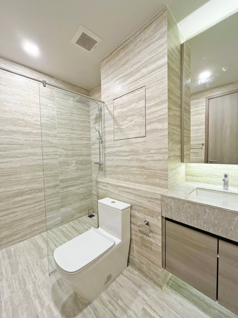 6908-134 Condo for Sale in Asoke area, at CELES ASOKE, next to BTS Asoke