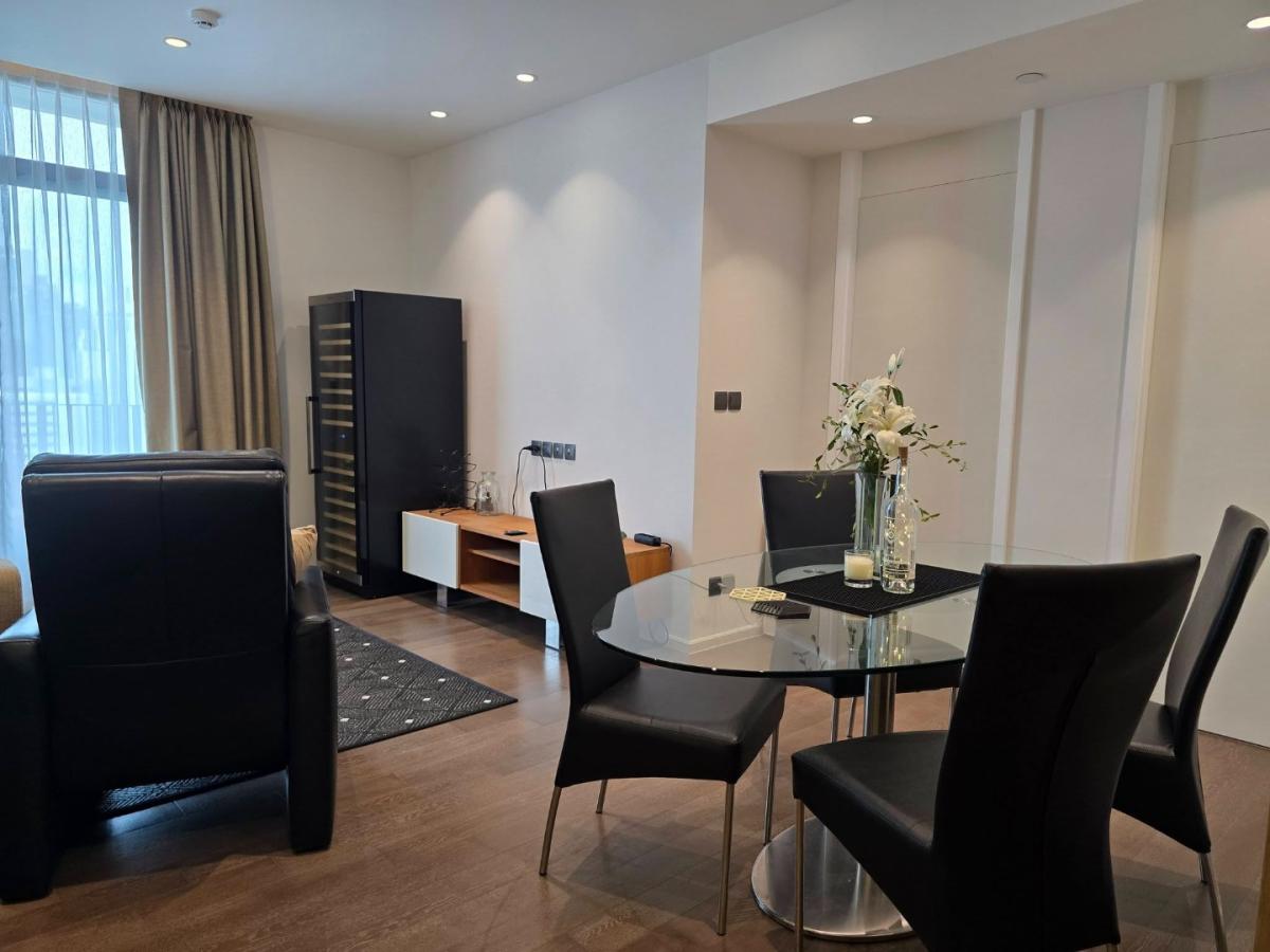 6909-010 Condo for Rent in Asoke, Nearby BTS Asoke at MUNIQ SUKHUMVIT23 - pet allowed