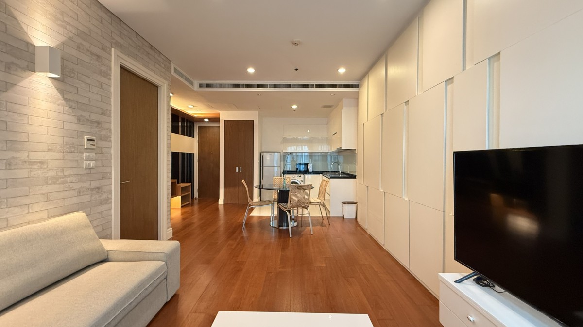 SELL / RENT BRIGHT 24 sukhumvit