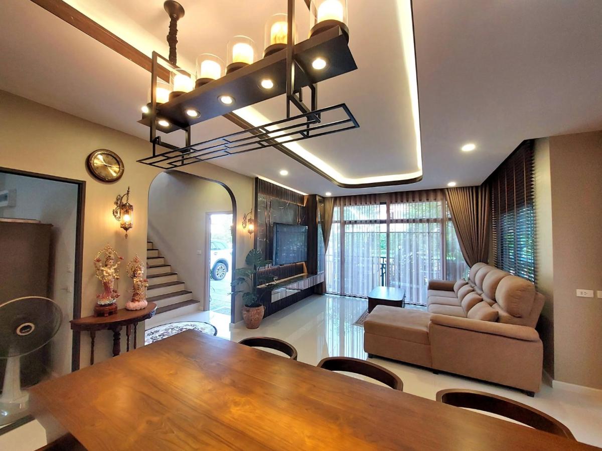 6909-048 ให้เช่า บ้านเดี่ยว กรุงเทพกรีฑา รามคำแหง โครงการ แกรนด์ บริทาเนีย พระราม 9 - กรุงเทพกรีฑา