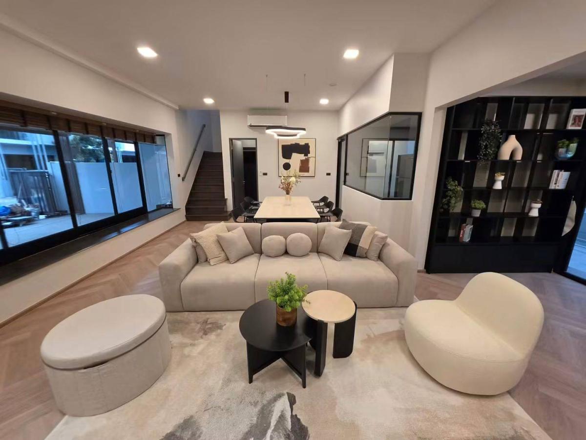 6909-064 ให้เช่า บ้านเดี่ยว 2 ชั้น บางนา บางพลี โครงการ Vive Bangna Km.7 3 ห้องนอน
