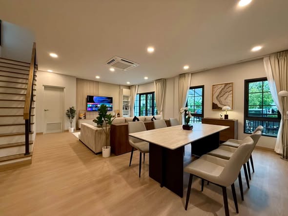 6909-075 ให้เช่าบ้าน Centro Bangna Phase 2 4 ห้องนอน 5 ห้องน้ำ บางนา