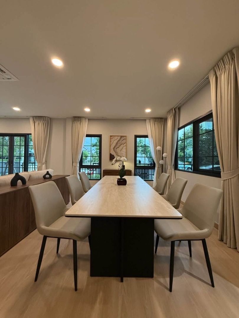 6909-075 ให้เช่า บ้านเดี่ยว บางนา Centro Bangna Phase 2 แปลงมุม หันหน้าสวน