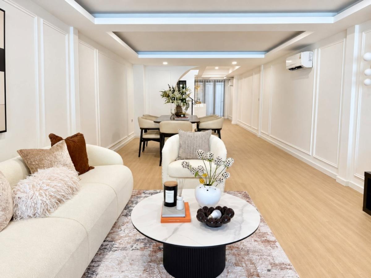 6909-111 Renovated modern townhome for rent in Phrakanong, Modern French Classic style, BTS Phrakanong-Ekamai 