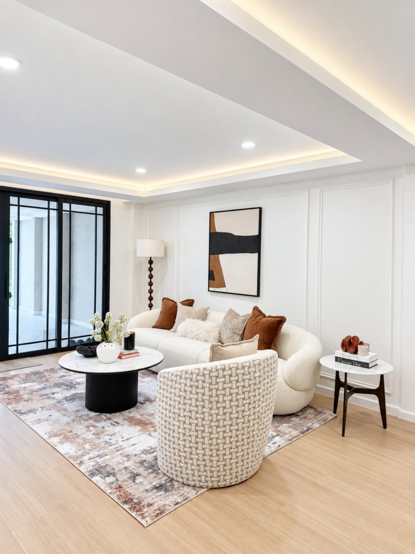 6909-111 Renovated modern townhome for rent in Phrakanong, Modern French Classic style, BTS Phrakanong-Ekamai 