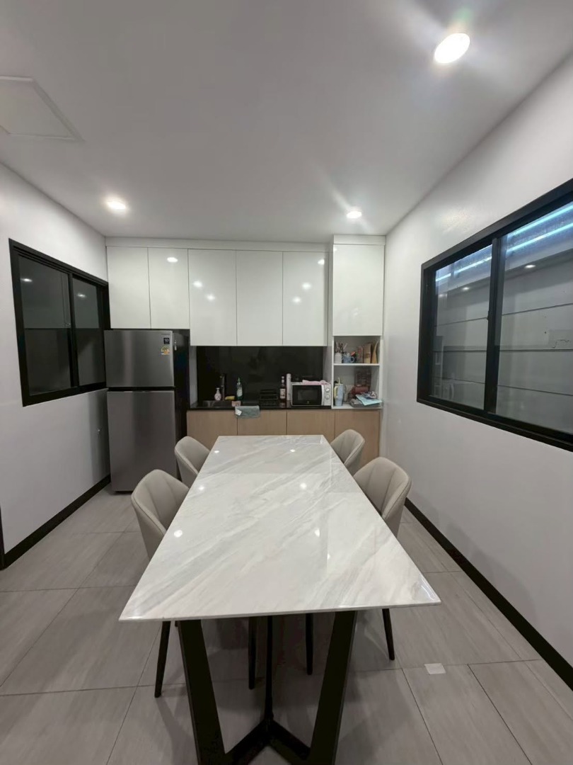 6909-127 ให้เช่า Home Office 5 ชั้น ระดับพรีเมียม ทำเลทอง พัฒนาการ 30 ใกล้ทองหล่อ-เอกมัย