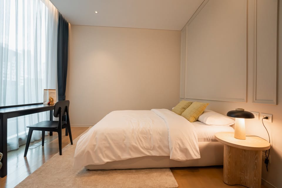 6910-048 Condo for Sale/Rent in Sarasin-Langsuan-Chidlom, at Baan Sindhorn, BTS Ratchadamri