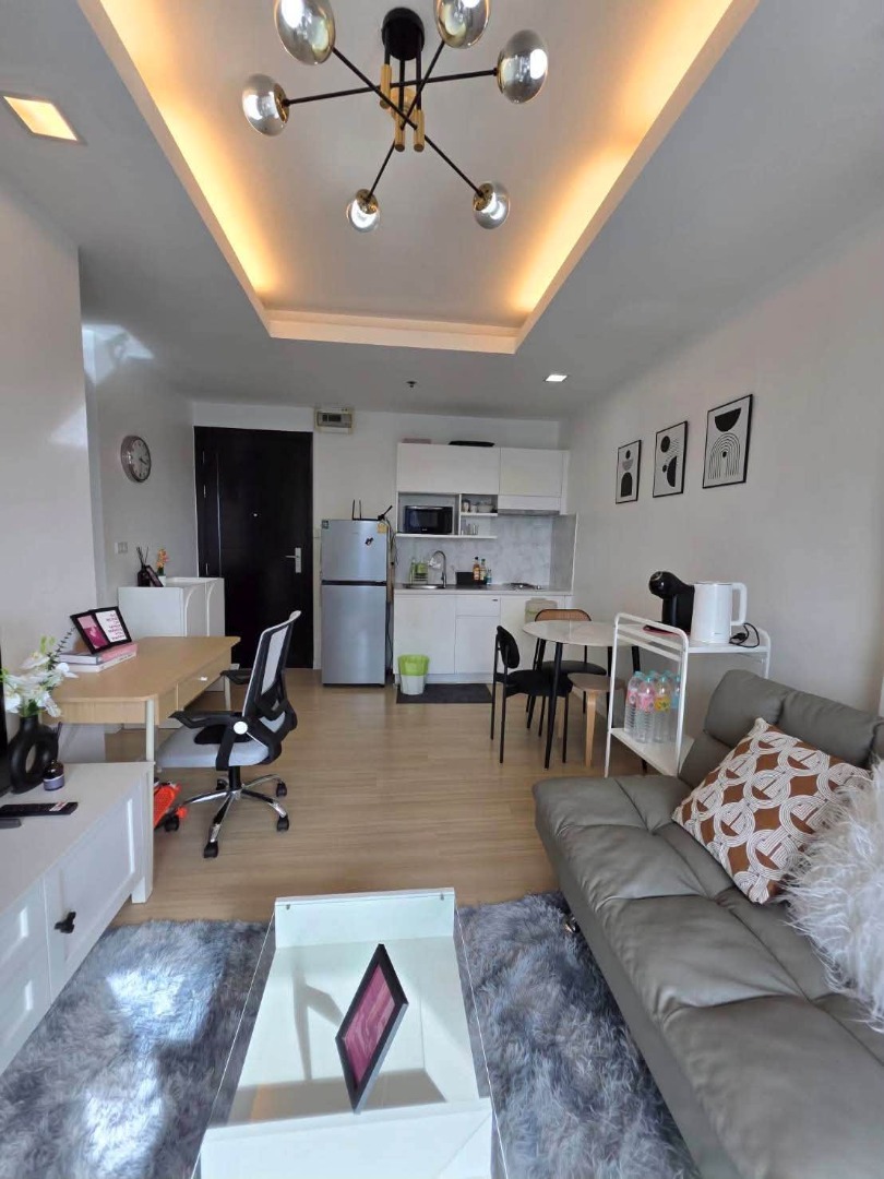 6910-083 condo for Rent at THRU THONGLOR, Petchburi-Thonglor area. High floor 