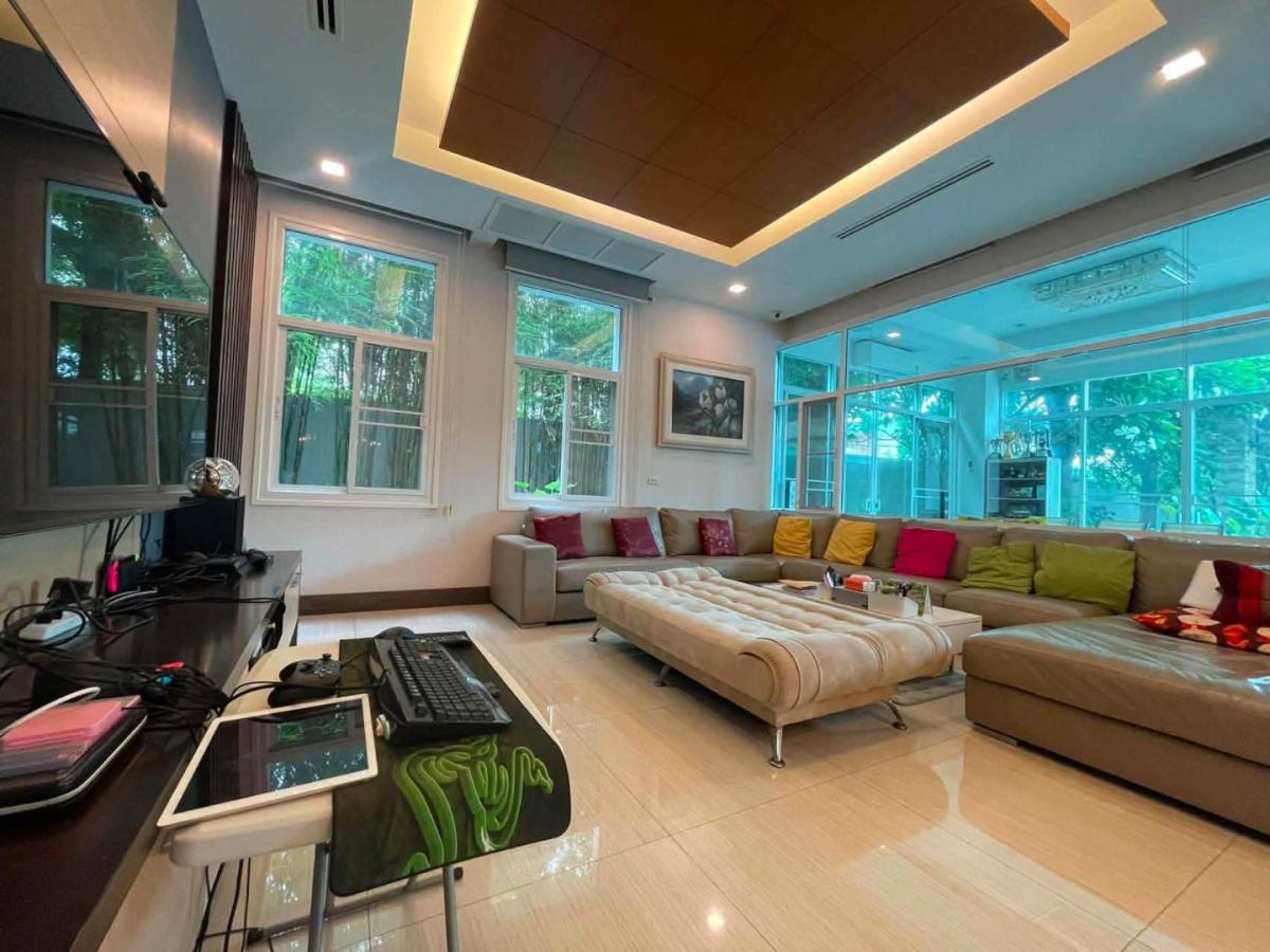6910-125 ขาย/ให้เช่า บ้านเดี่ยวหรู 3 ชั้น พร้อมสระว่ายน้ำส่วนตัว ดอนเมือง-เมืองทอง